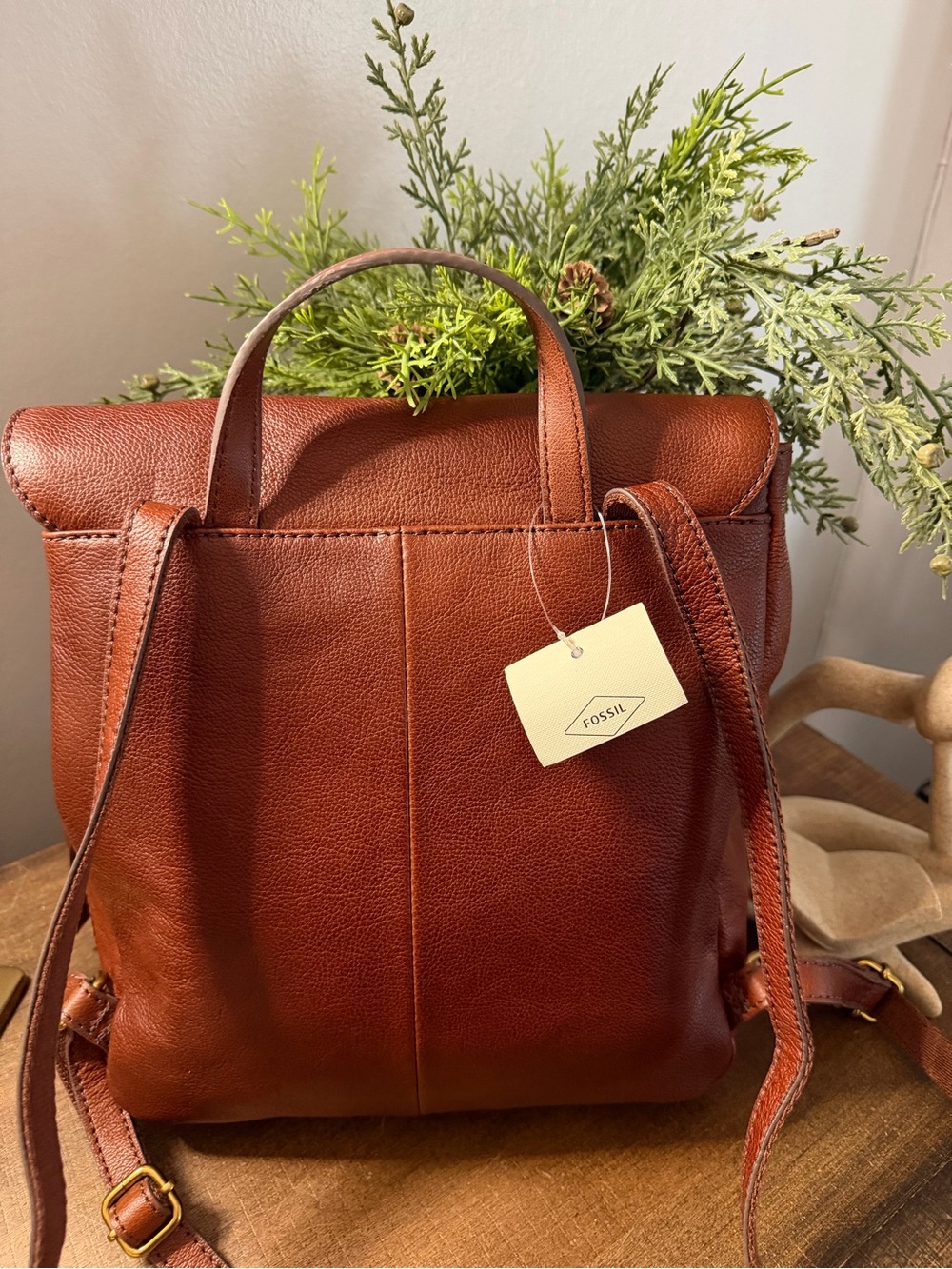 Fossil Claire Backpack (NWT) - Picture 2 of 16